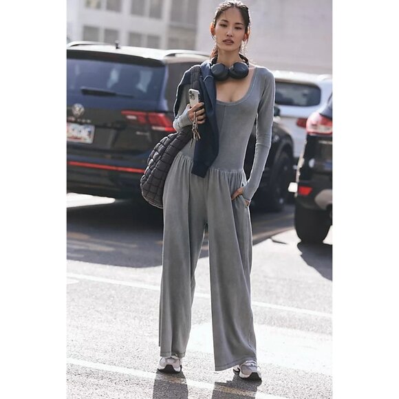 Free People Hot Shot Wide Leg Jumpsuit Womens M Grey Casual Relaxed Athleisure - Picture 1 of 10